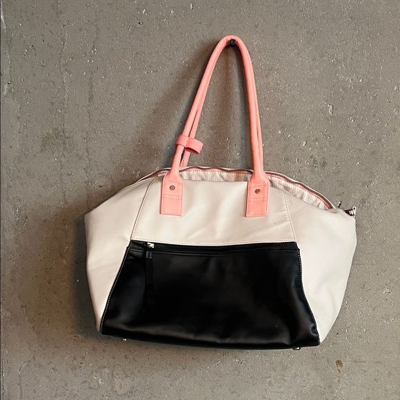 Lululemon Weekend/Workout Tote Bag - Picture 1 of 14
